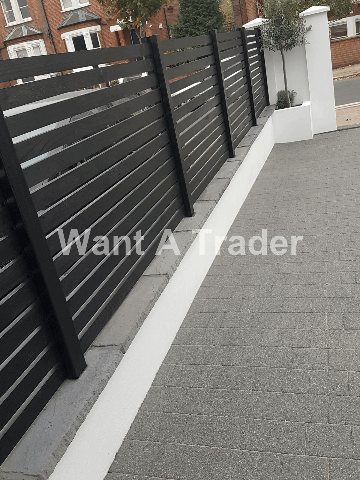 Horizontal Garden Fencing Contractor Bexley DA5